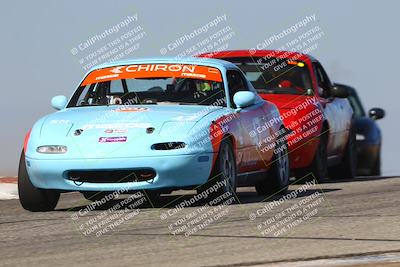 media/Oct-26-2025-CalClub SCCA (Sun) [[8ce1e69566]]/Group 5/Grapevine/